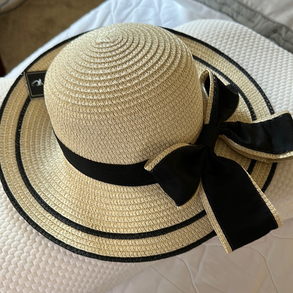 Jane & Berry summer hat. Greet summer in style! 😍